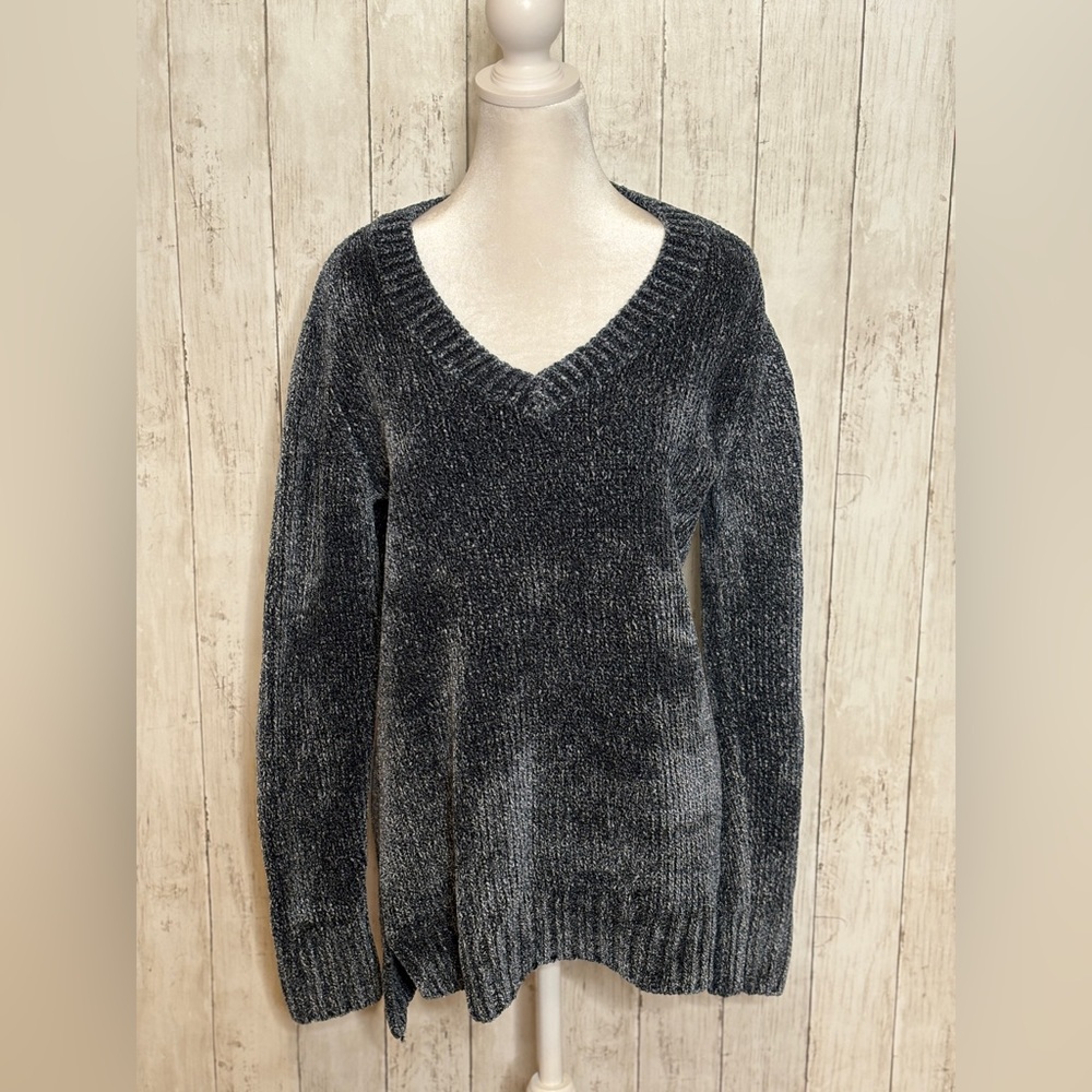 Orvis Brand V-neck long sleeved sweater Size:Medium